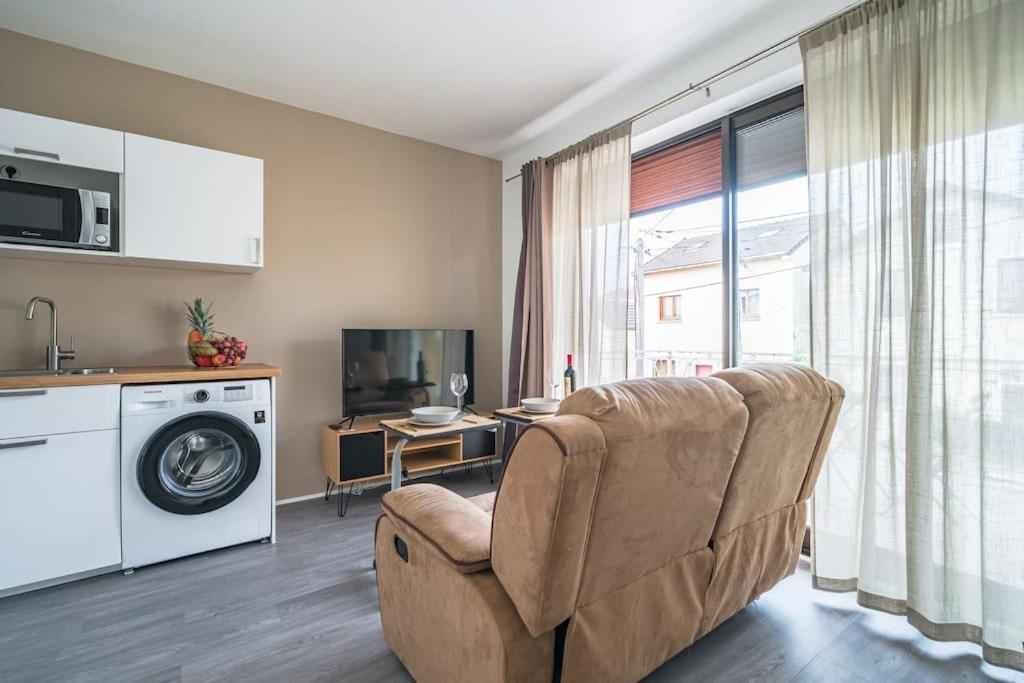 Le Lotus - Self Checkin - 20Min From Paris - Free Parking Around Apartment Drancy Bagian luar foto